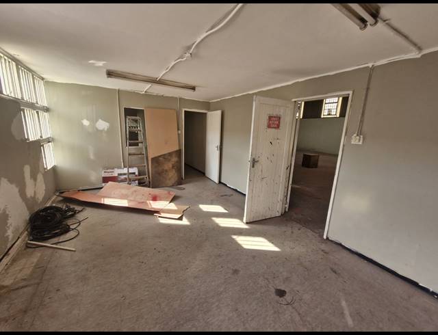 477M² WAREHOUSE TO LET IN DENVER